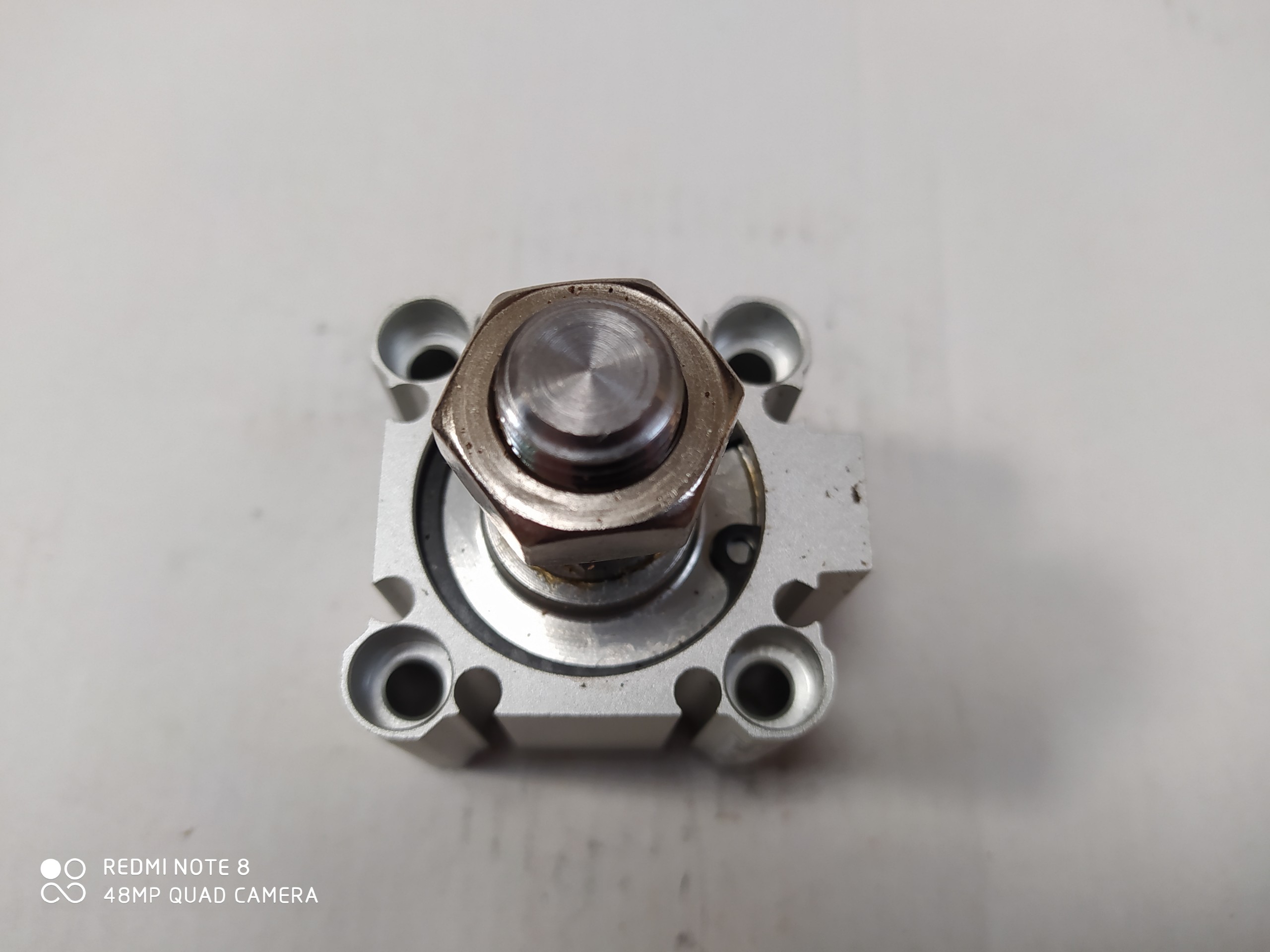 Piston CQ2B32-10DCMZ